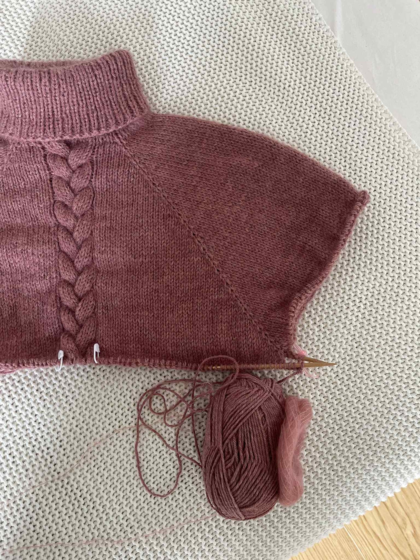 Aviaja sweater light